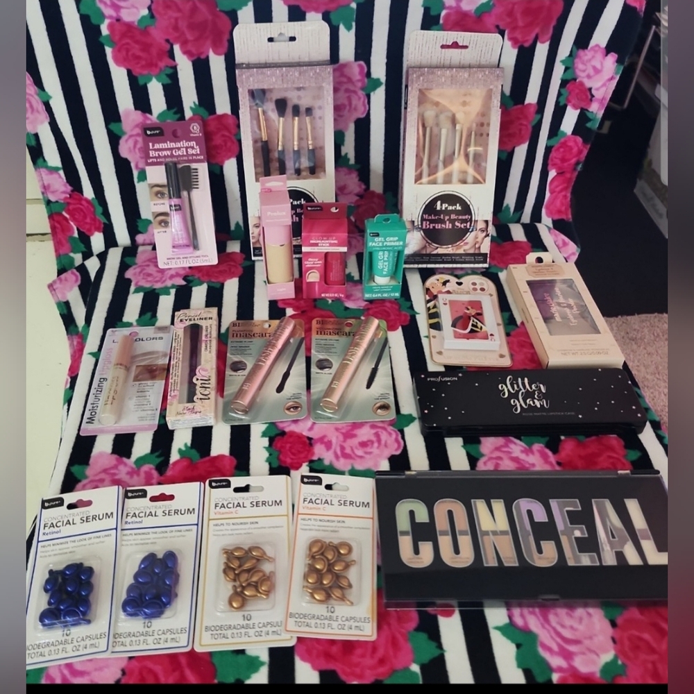 Makeup and Beauty Accessory Lot - Conceal Palette + Brushes + Serums